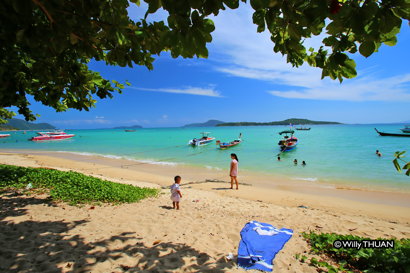 Rawai Beach is not a swimming beach but travellers love to go there for the fresh seafood